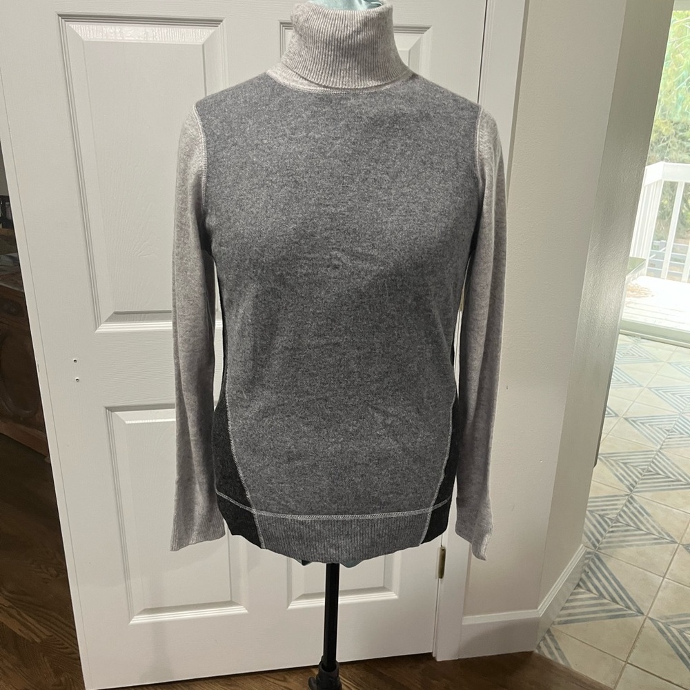 InCashmere Gray and Cream Turtleneck Sweater